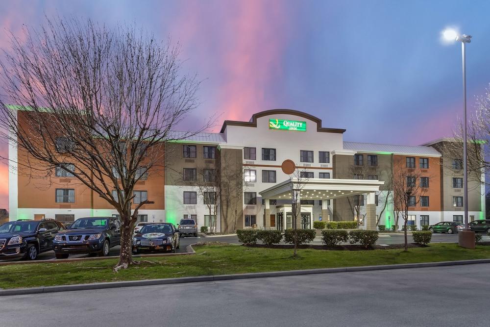 Quality Inn Murfreesboro-University Area Bagian luar foto