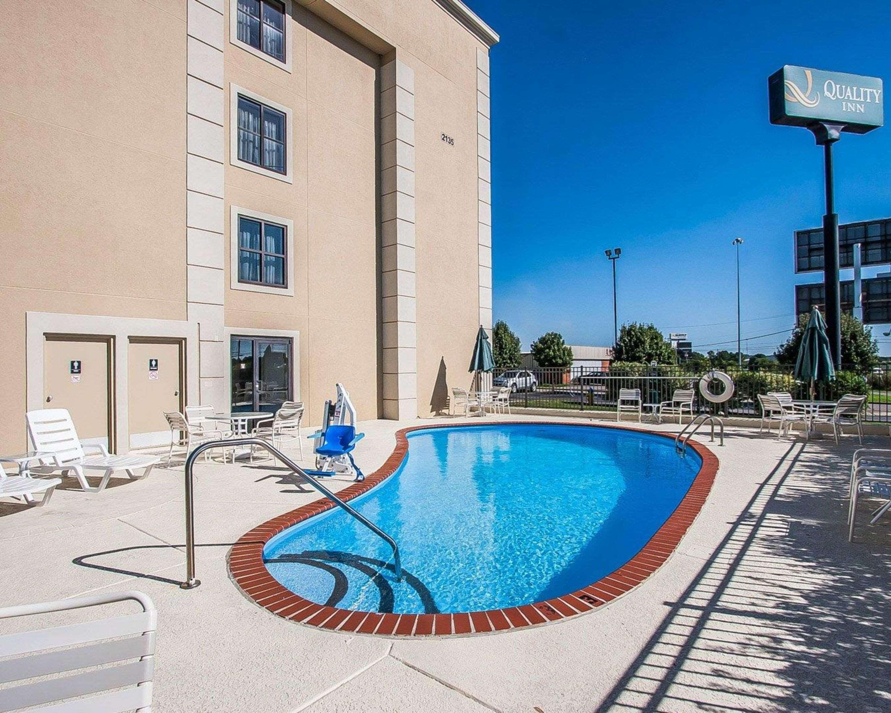 Quality Inn Murfreesboro-University Area Bagian luar foto