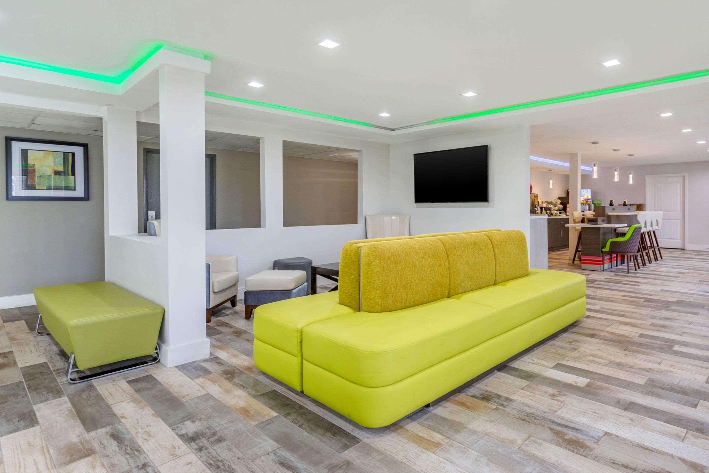 Quality Inn Murfreesboro-University Area Bagian luar foto