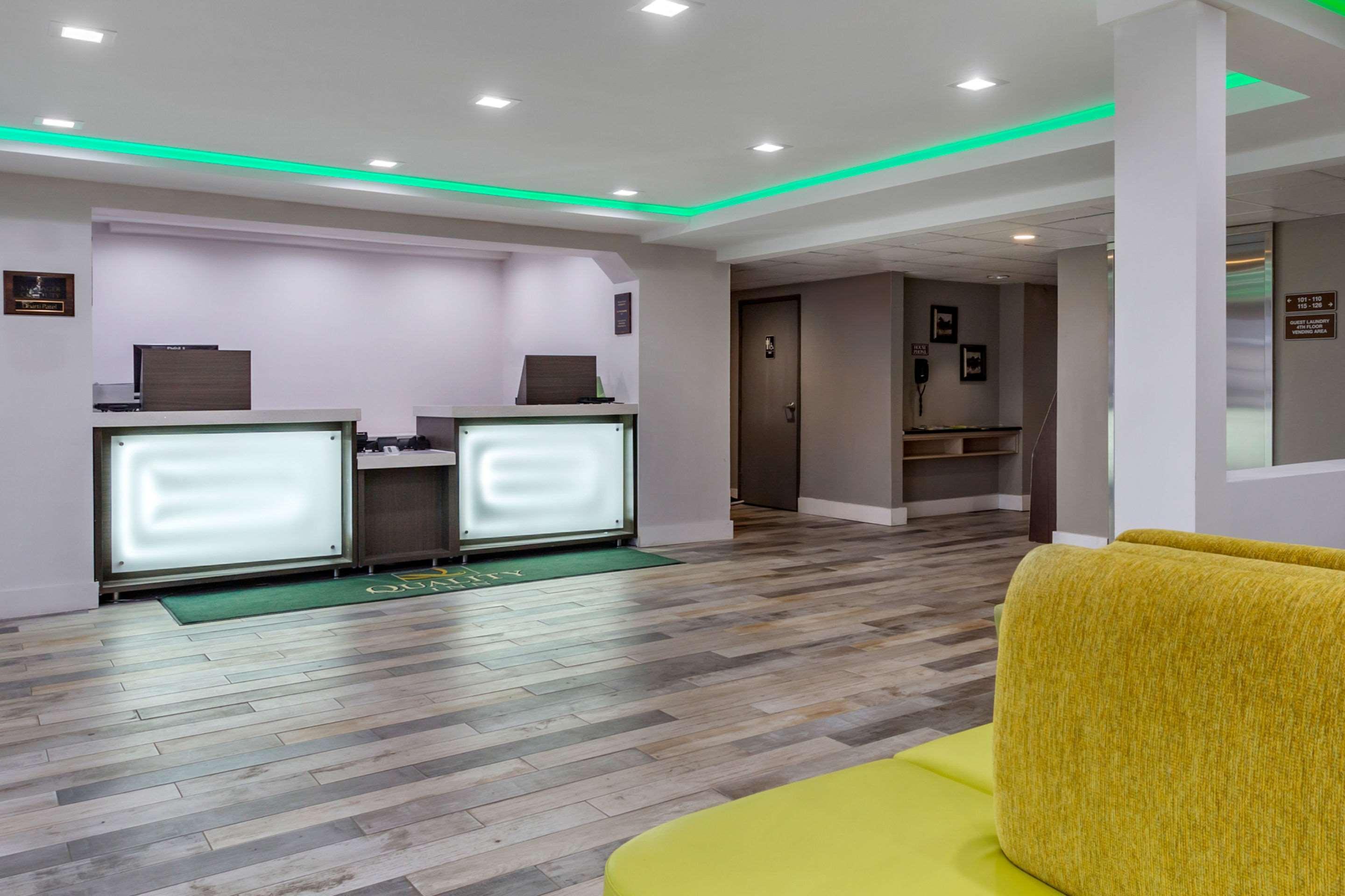 Quality Inn Murfreesboro-University Area Bagian luar foto